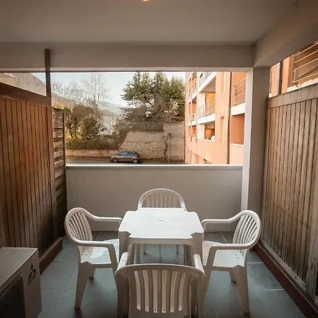 ホテル Le Petit Pyreneen - Centre; Terrasse; Parking