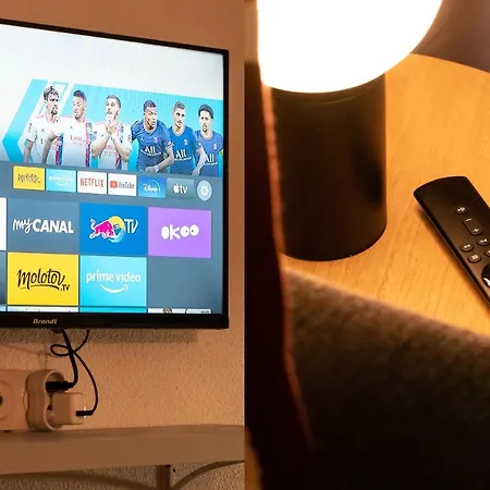 Hotel Le Petit Pyreneen - Centre; Terrasse; Parking